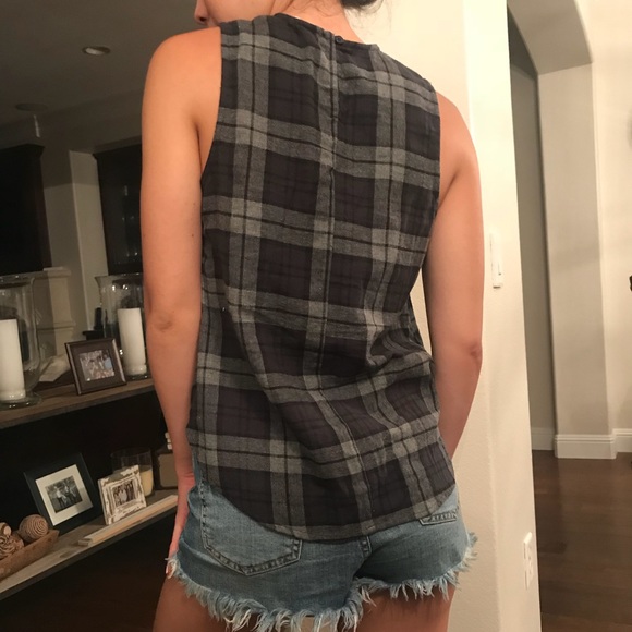 Plaid tank top with lace up front - Picture 2 of 2